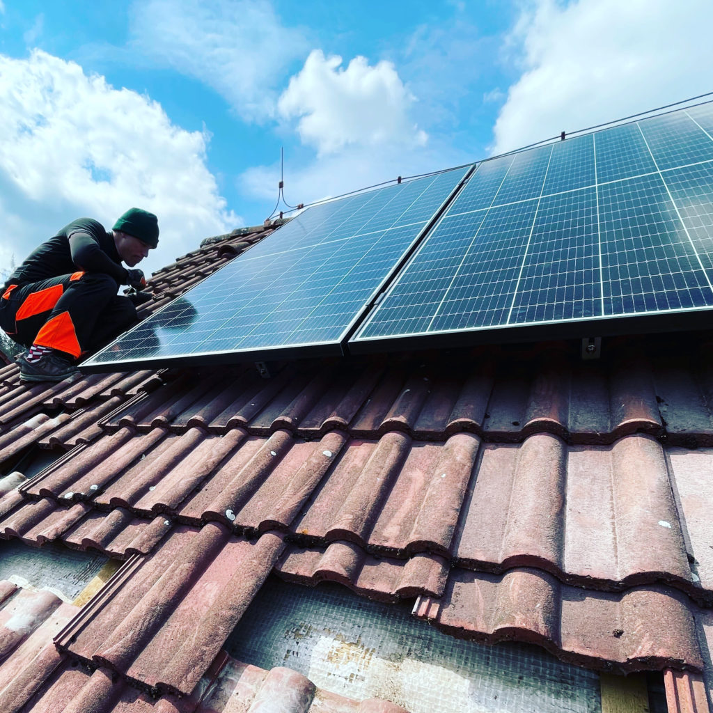 fotovoltaická elektrárna larx